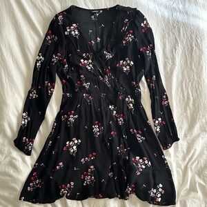 Express Long Sleeve Floral Dress Size Medium